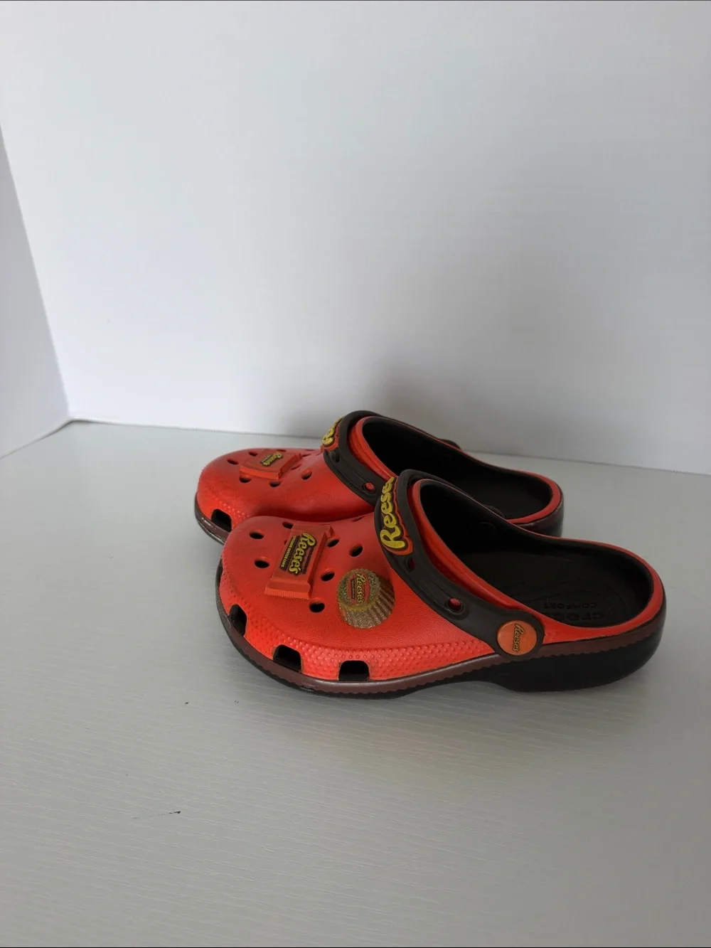 CROCS bright orange